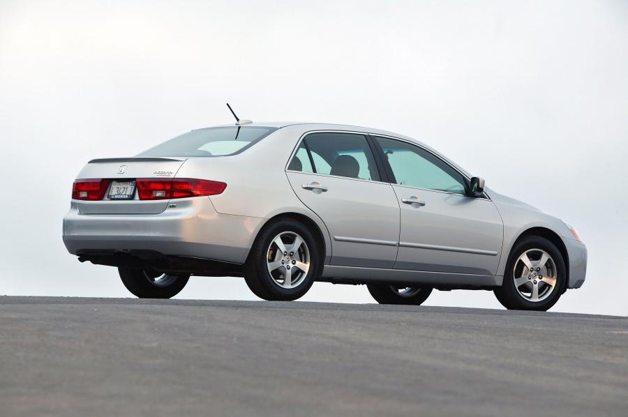  Honda Accord Hybrid America 2005 года  (фото 55 из 69)